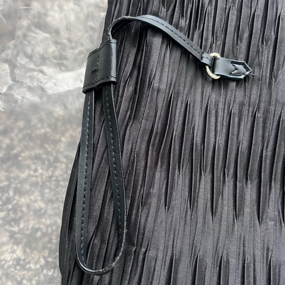 NEW Victoria’s Secret Weekender tote - Picture 4 of 7